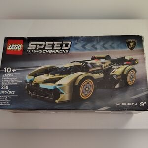 LEGO Speed Champions Racing Car - Black and Gold